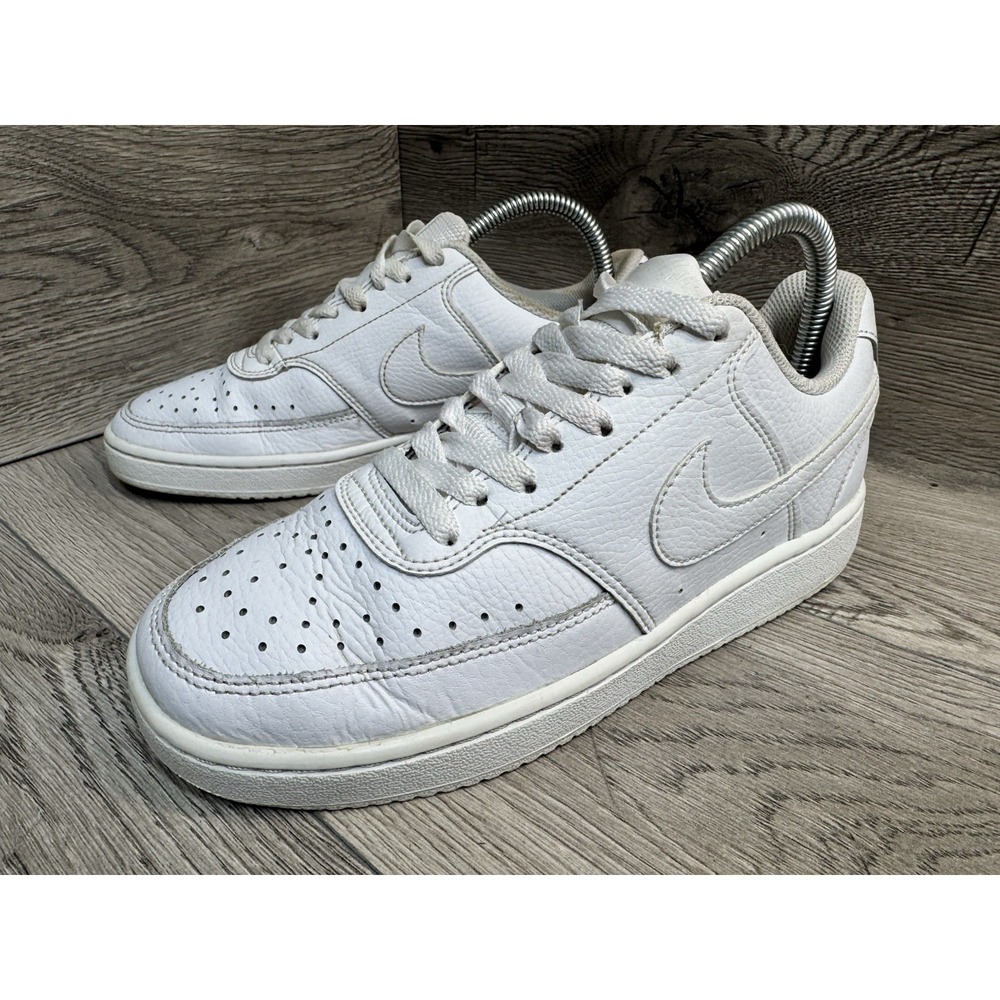 Nike Sneakers Womans 7 Court Vision Low White CD5434-100 Athletic Lace Up Casual